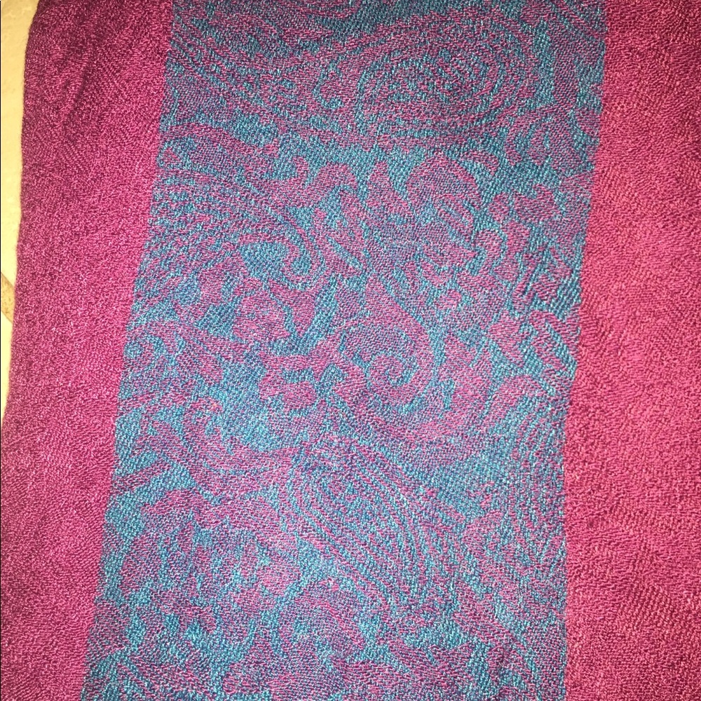 Scarf - Picture 4 of 6